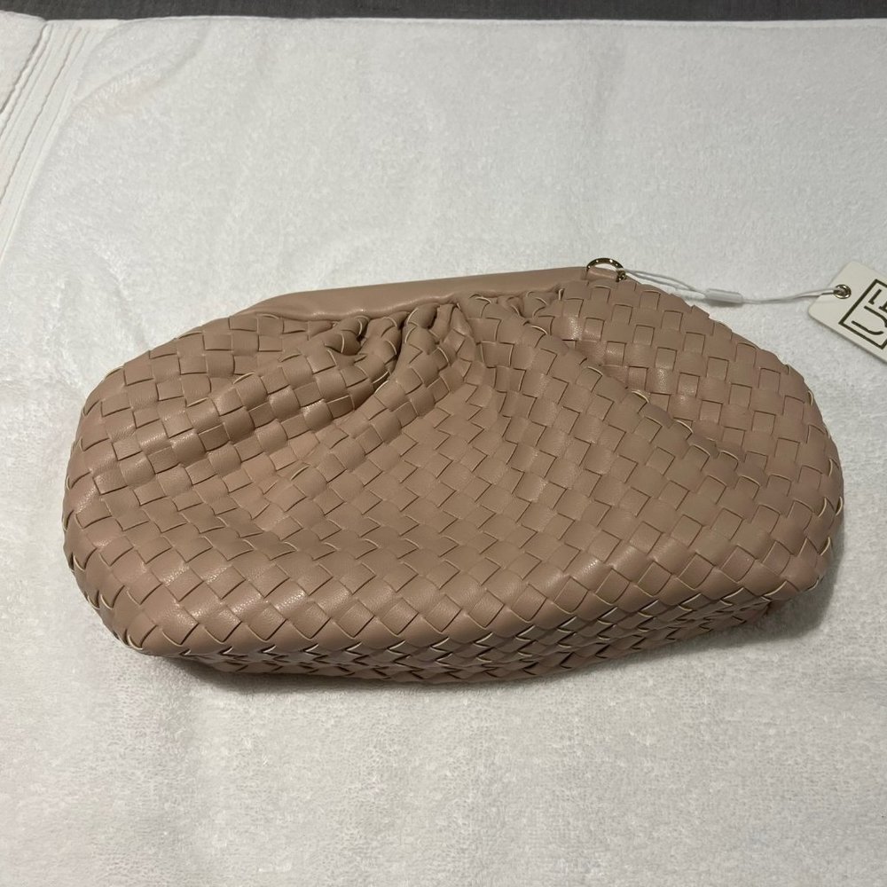 URBAN EXPRESSIONS Blush Pink Quilted Clutch - NWT!